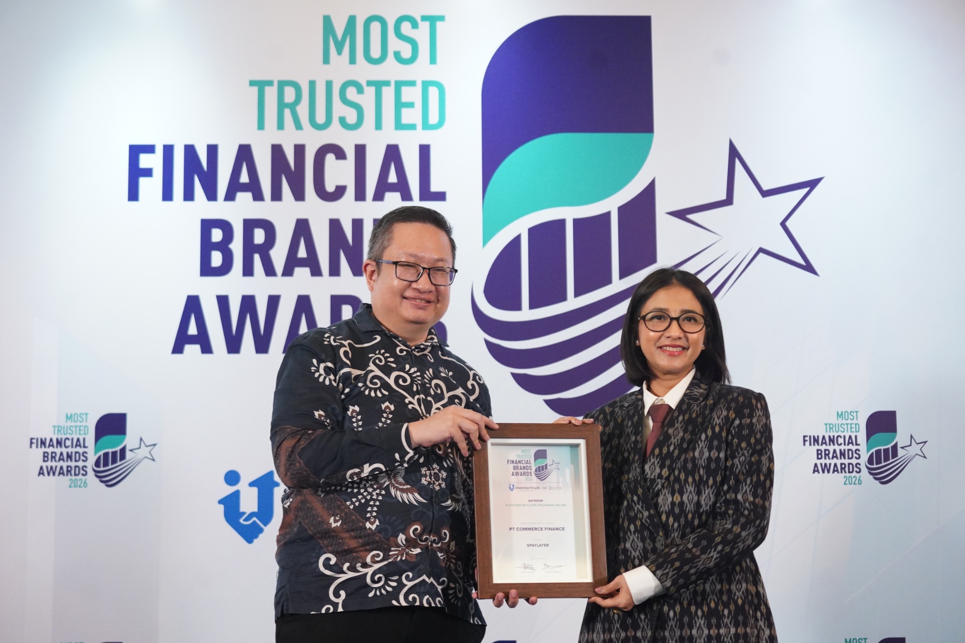 PT Commerce Finance Perkuat Posisi sebagai Layanan Pembiayaan Tepercaya, Raih Penghargaan Most Trusted Financial Brands Awards 2026